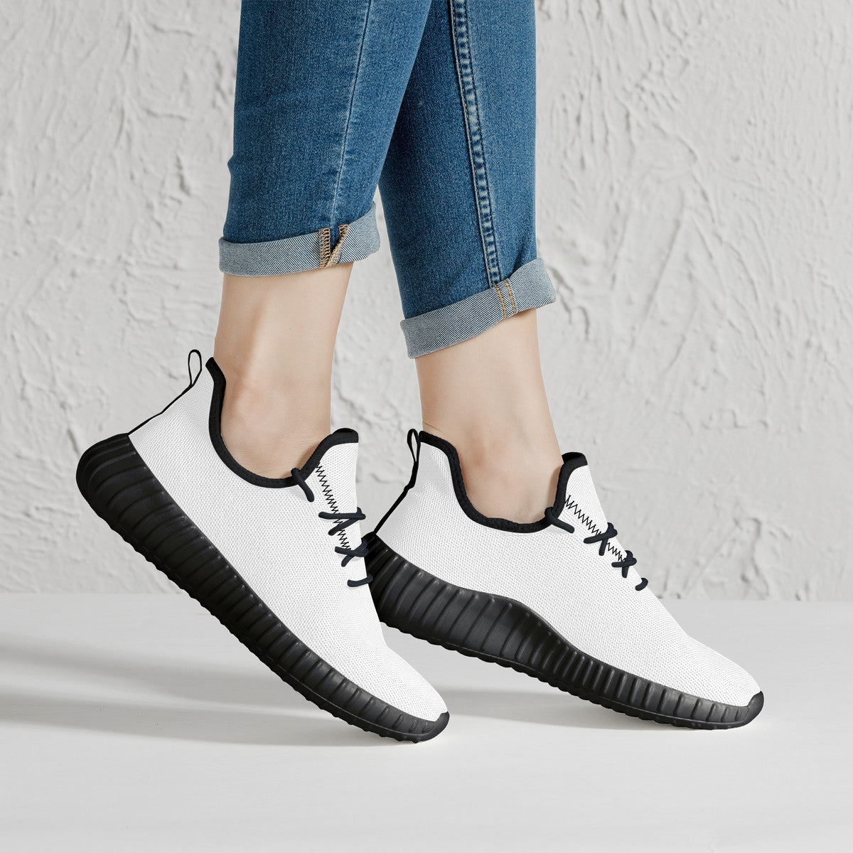 D19 Mesh Knit Sneakers - Black