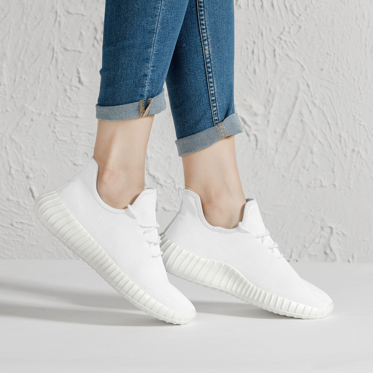 D19 Mesh Knit Sneakers - White